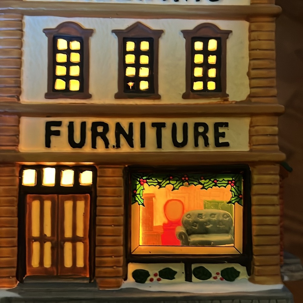 Lemax 1999 retired lighted Williams furniture store with window view of couch - Picture 8 of 13